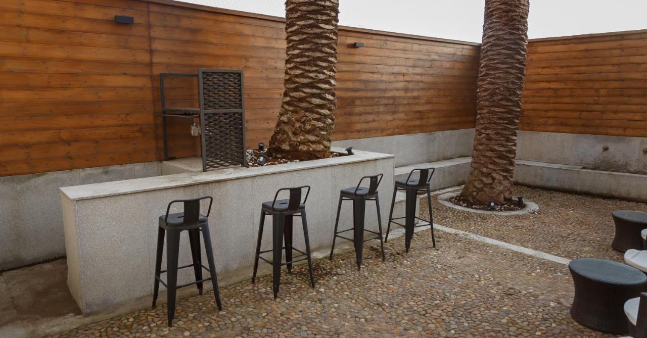 Caceres Deluxe Appartement Buitenkant foto