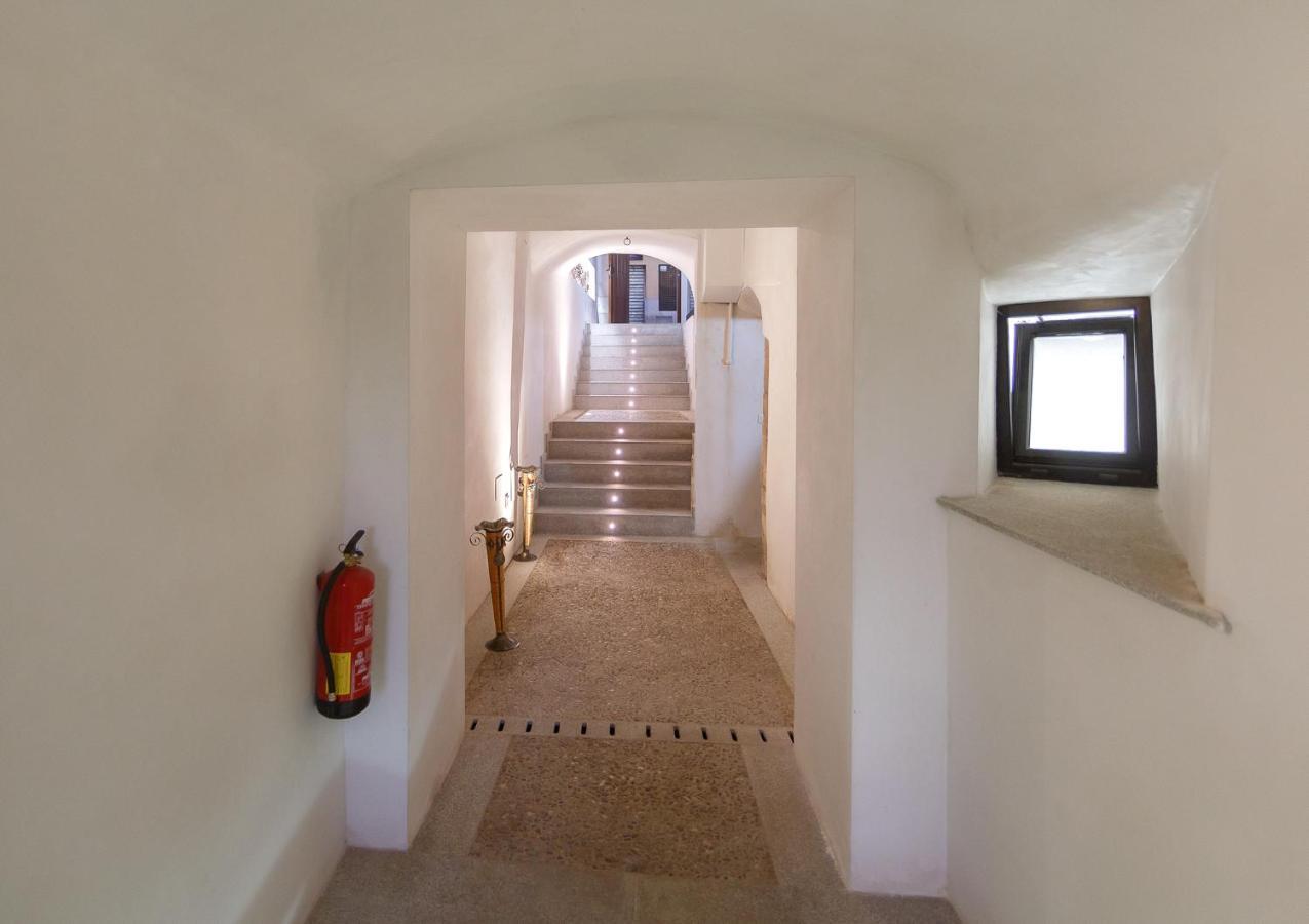 Caceres Deluxe Appartement Buitenkant foto