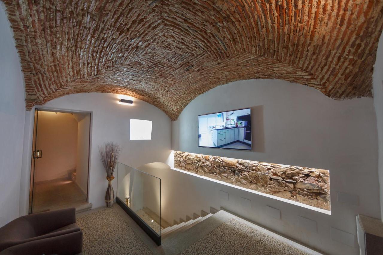Caceres Deluxe Appartement Buitenkant foto